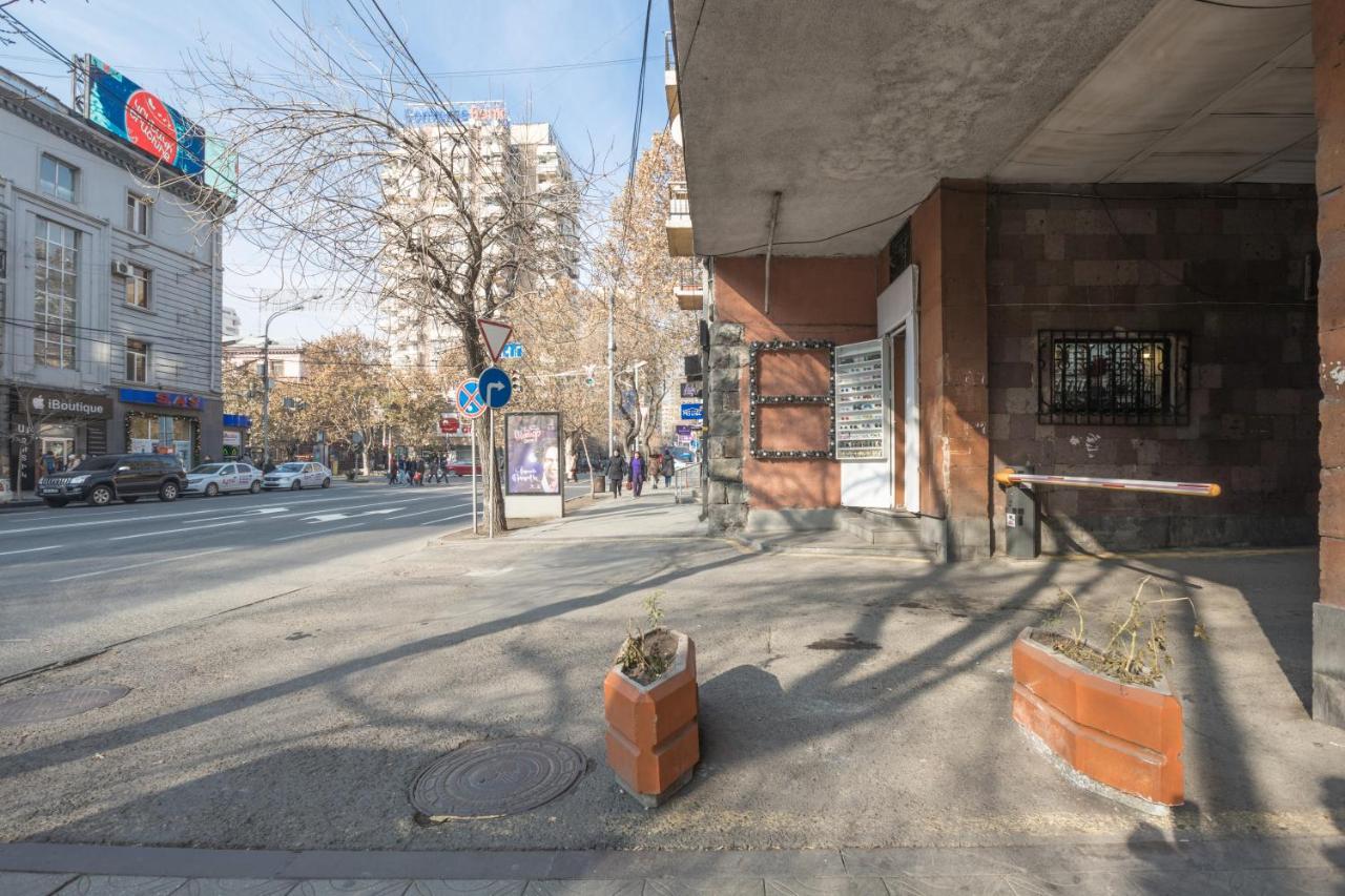 Hotel Armeni Yerevan Exterior foto
